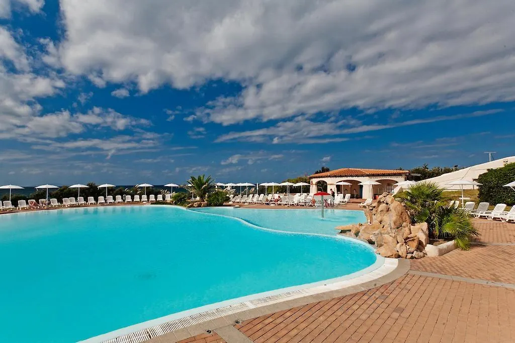 La Plage Noire Resort Marina di Sorso 4*,