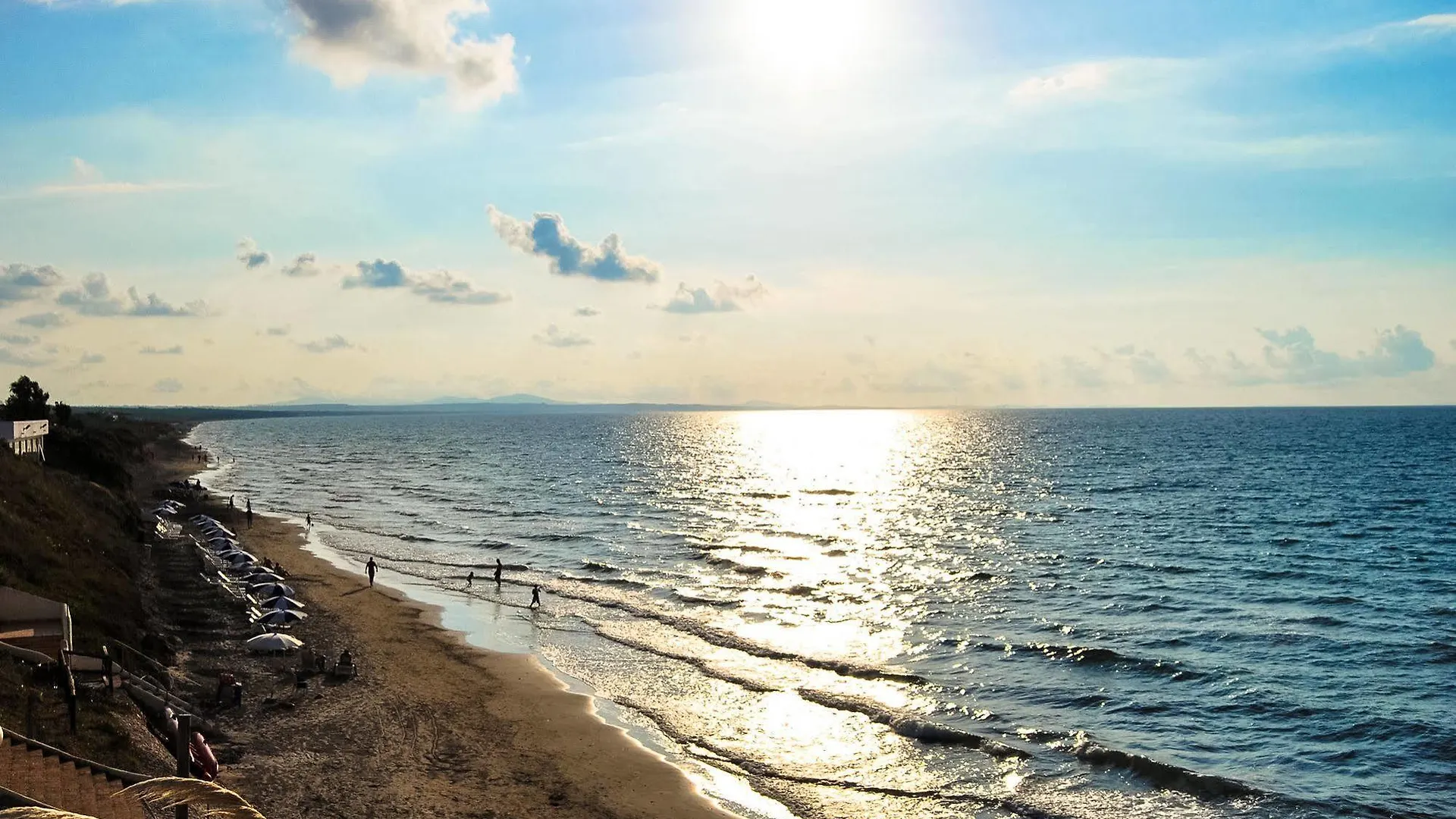 La Plage Noire Resort Marina di Sorso 4*,